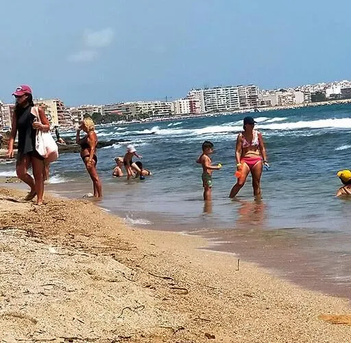 En primera línea de mar, casa,patio solarium La Bugamvulla