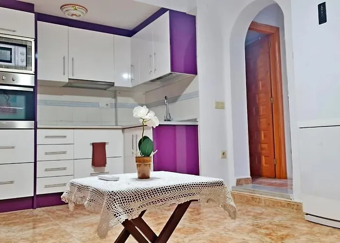 En primera línea de mar, casa,patio solarium La Bugamvulla *