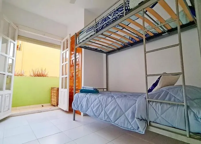 En primera línea de mar, casa,patio solarium La Bugamvulla * Torrevieja